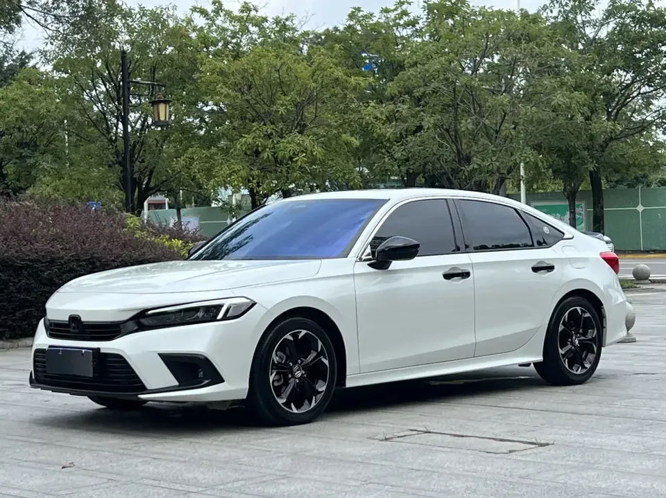 Honda CIVIC Civic 2022 240TURBO CVT Fuel Edition 2023 — photo 1, buy with delivery to Moscow