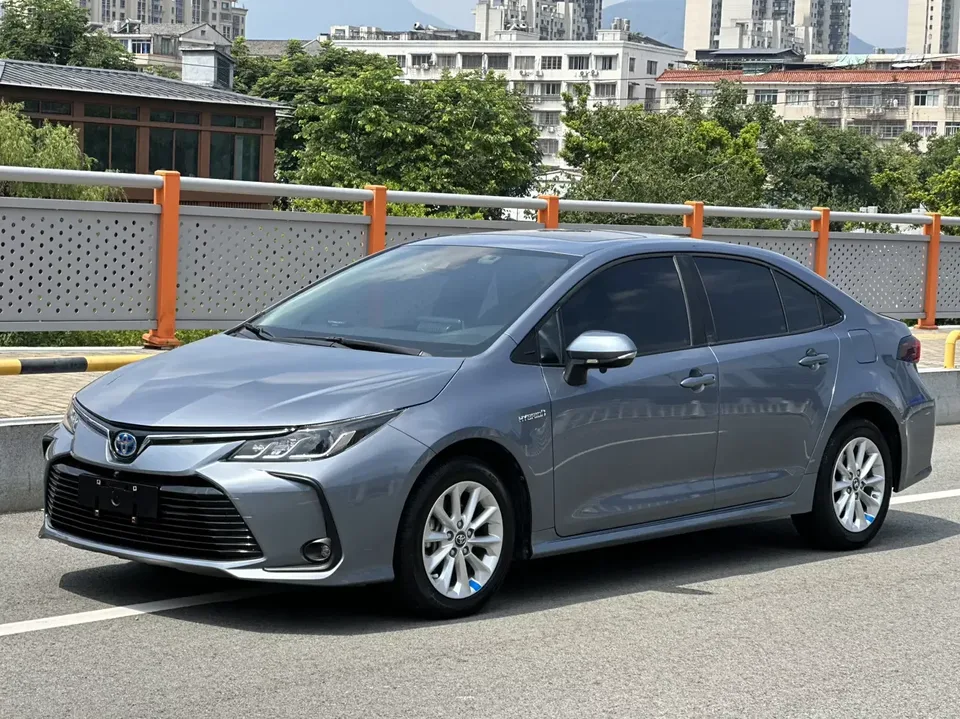 Toyota Corolla Corolla 2023 Intelligent Electric Hybrid Dual Engine 1.8L E-CVT Elite Edition 2023 — photo 1, buy with delivery to Moscow