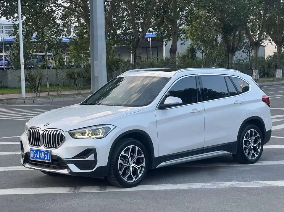 BMW X1 BMW X1 2022 sDrive20Li Premium 2022 — photo 1, buy with delivery to Moscow