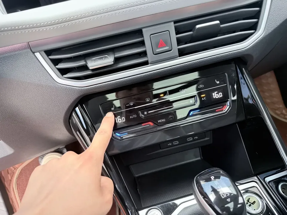 Volkswagen Tayron Tanyue 2023 280TSI 2WD Luxury Plus Advanced Edition 2023 — thumbnail 3