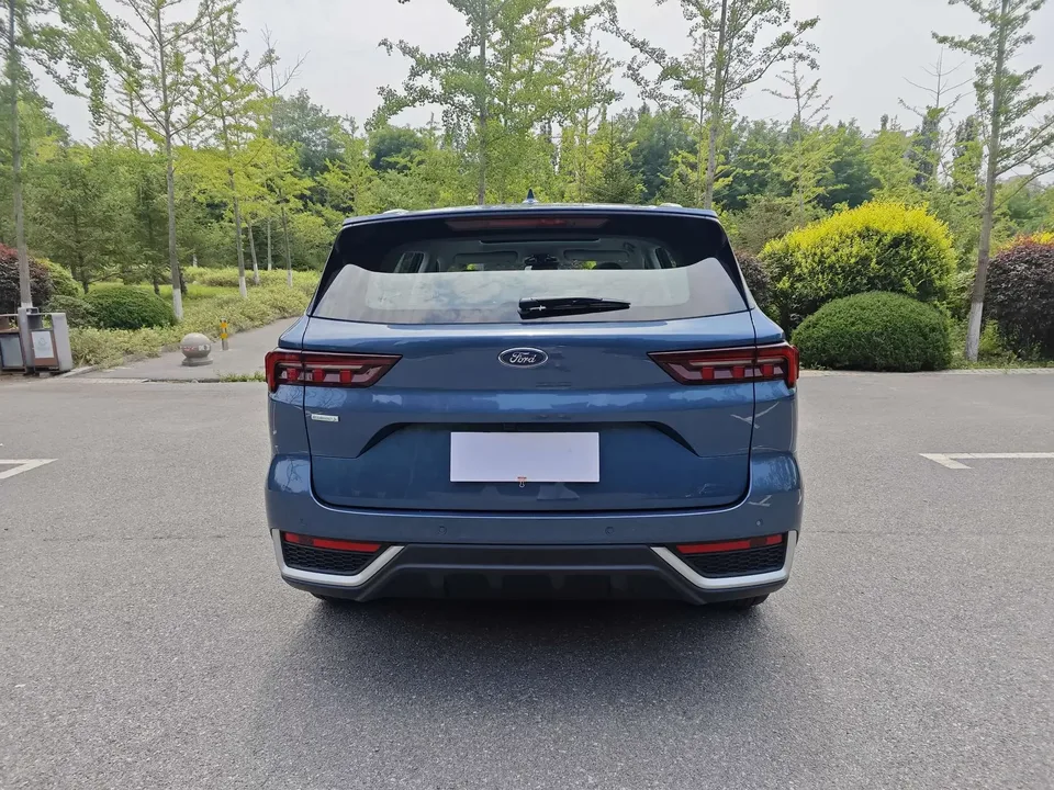 Ford Equator Sport Leading 2022 EcoBoost 170 Platinum 2022 — миниатюра 2