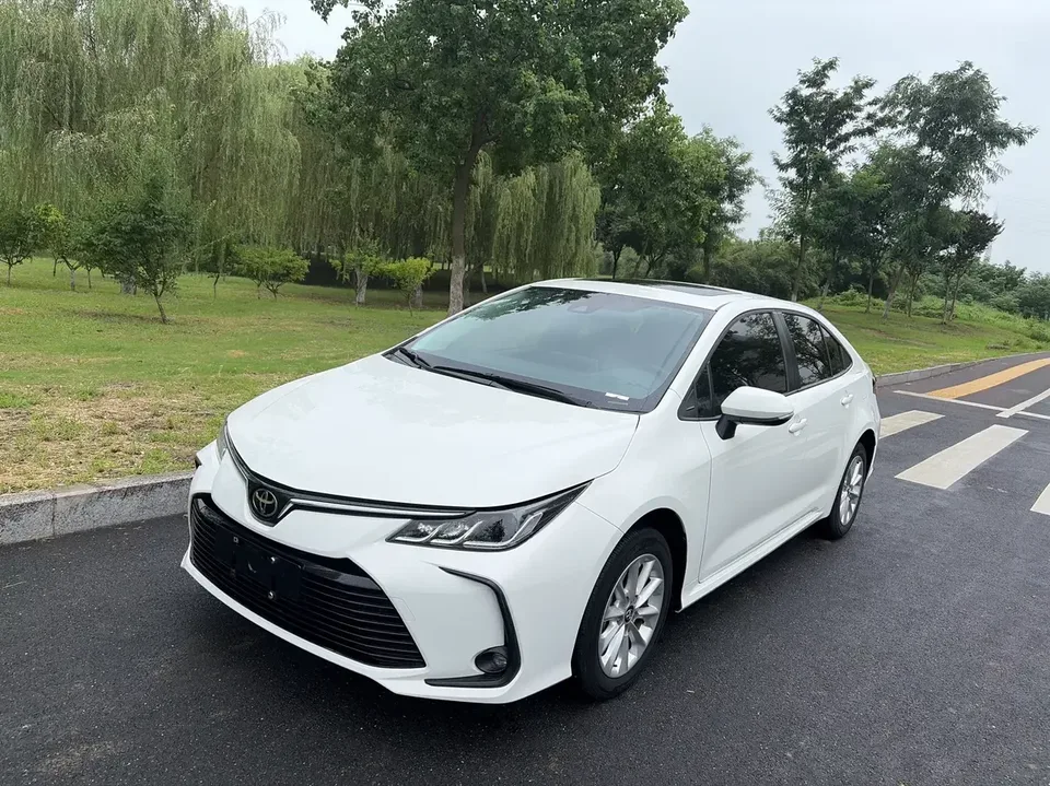 Toyota Corolla Corolla 2021 1.2T S-CVT Elite PLUS Edition 2022 — photo 1, buy with delivery to Moscow