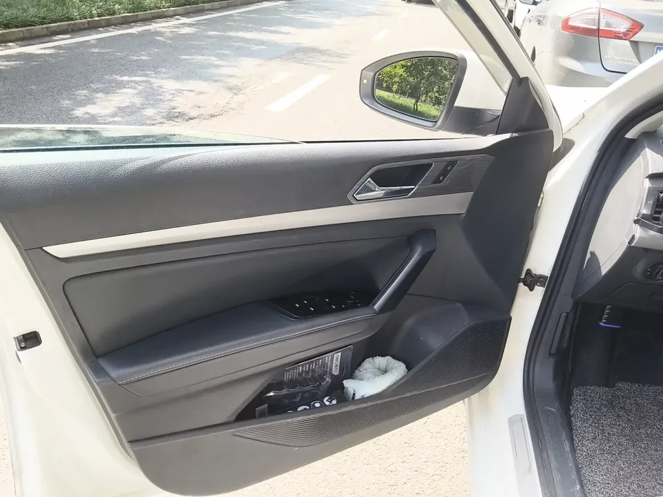 Volkswagen Lavida Lavida 2022 280TSI DSG Comfort Edition 2022 — thumbnail 5