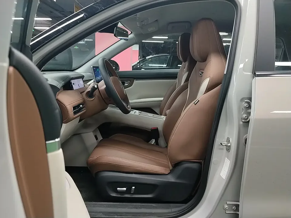 Wuling Bingo S Bingo S 2025 430km Flagship Model 2025 — thumbnail 3