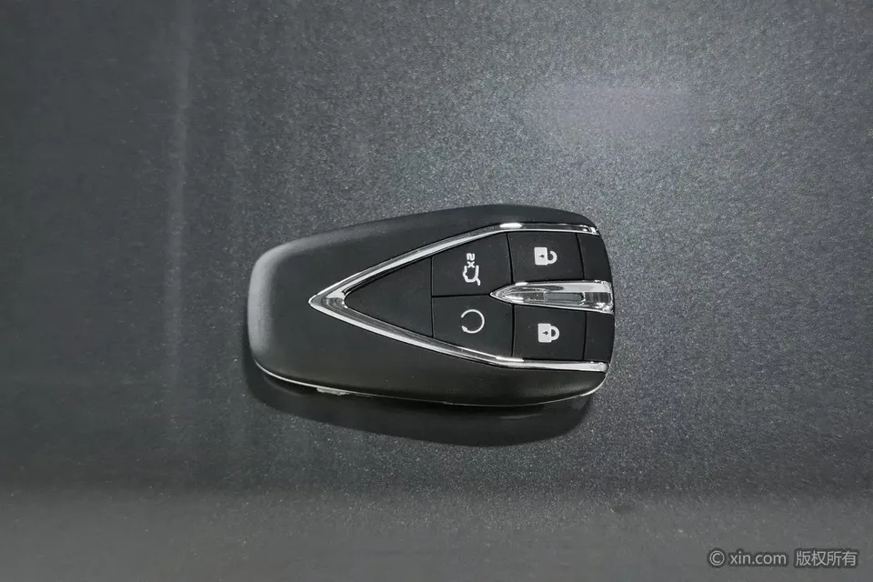 Changan CS75PLUS Changan CS75 PLUS 2025 The fourth generation 1.5T New Blue Whale Smart Premium 2025 — thumbnail 2