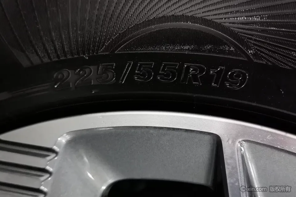 Changan CS75PLUS Changan CS75 PLUS 2025 The fourth generation 1.5T New Blue Whale Smart Premium 2025 — thumbnail 3