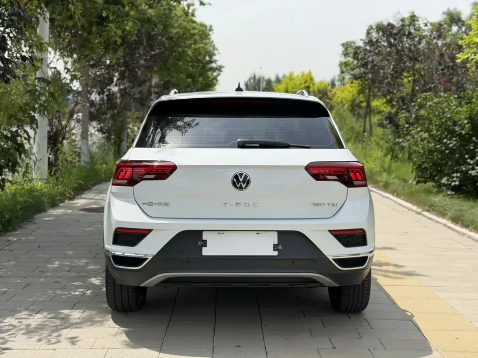 Volkswagen T-Roc TANG 2022 280TSI DSG 2WD Comfort PLUS 2022 — thumbnail 2