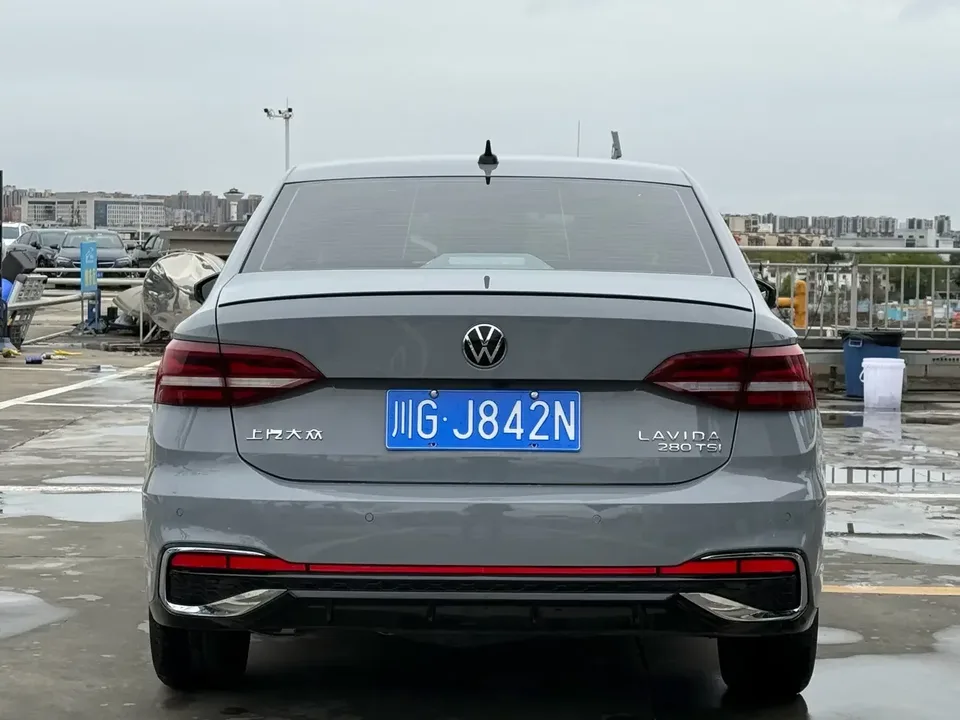 Volkswagen Lavida Lavida 2023 280TSI DSG Starry Sky Edition 2023 — thumbnail 4