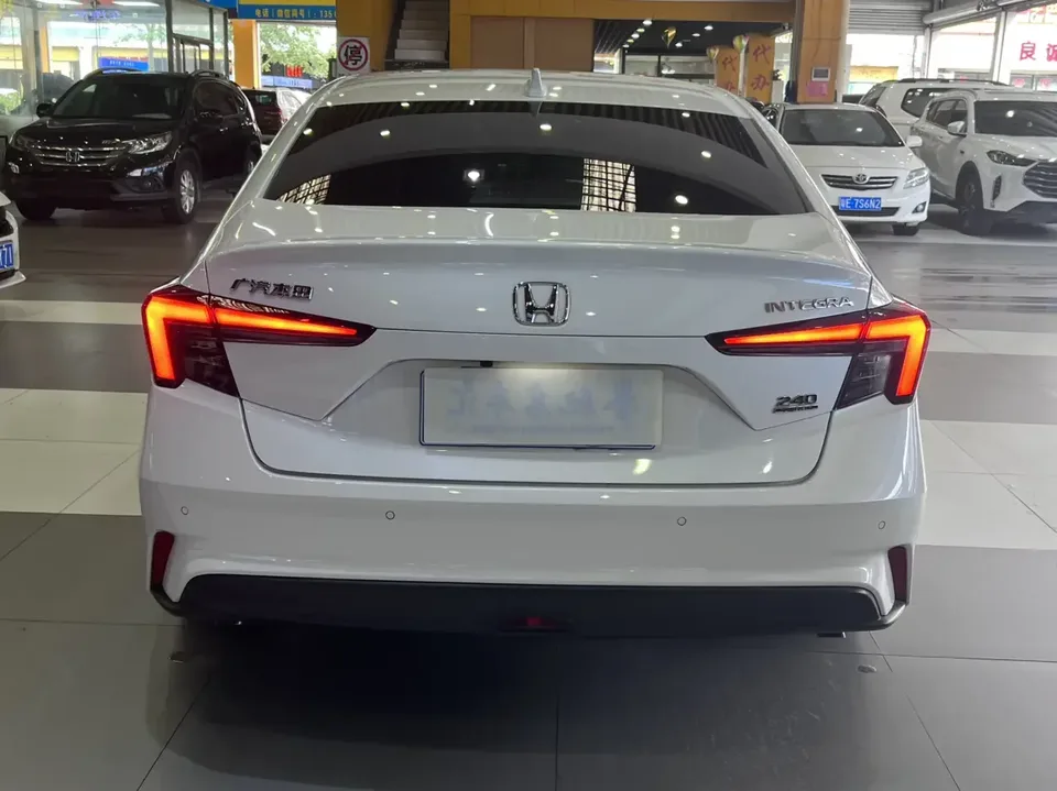 Honda Integra Style 2023 240TURBO CVT Smart Edition 2023 — thumbnail 2