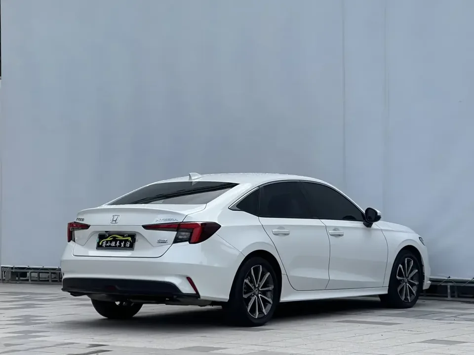 Honda Integra Style 2023 240TURBO CVT Deluxe Edition 2024 — thumbnail 2