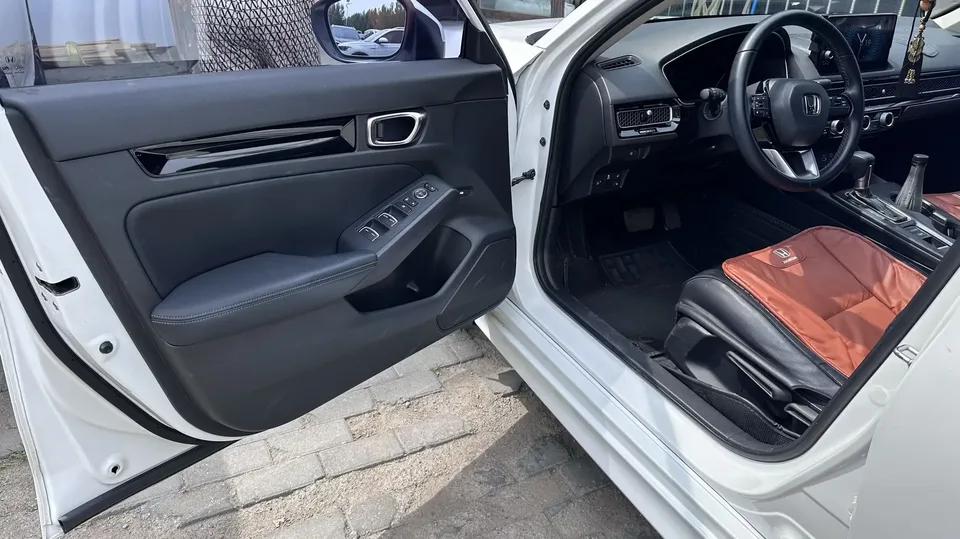Honda CIVIC Civic 2022 180TURBO CVT Shangqing Edition 2023 — thumbnail 3
