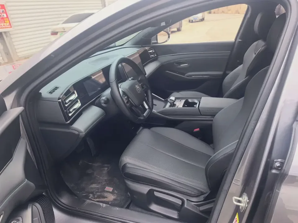 BYD Qin L DM Qin L DM 2025 DM-i 80KM Intelligent Driving Edition 2025 — thumbnail 3