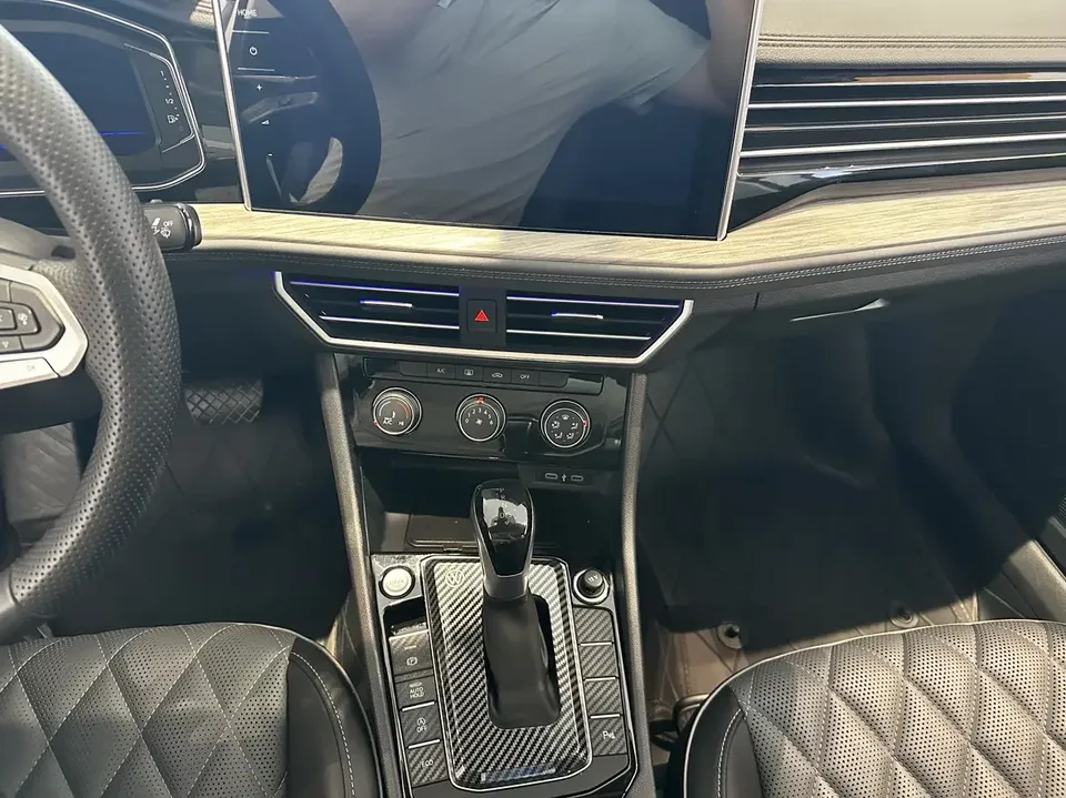 Volkswagen Sagitar Sagitar 2024 300TSI DSG Beyond Edition 2024 — thumbnail 3