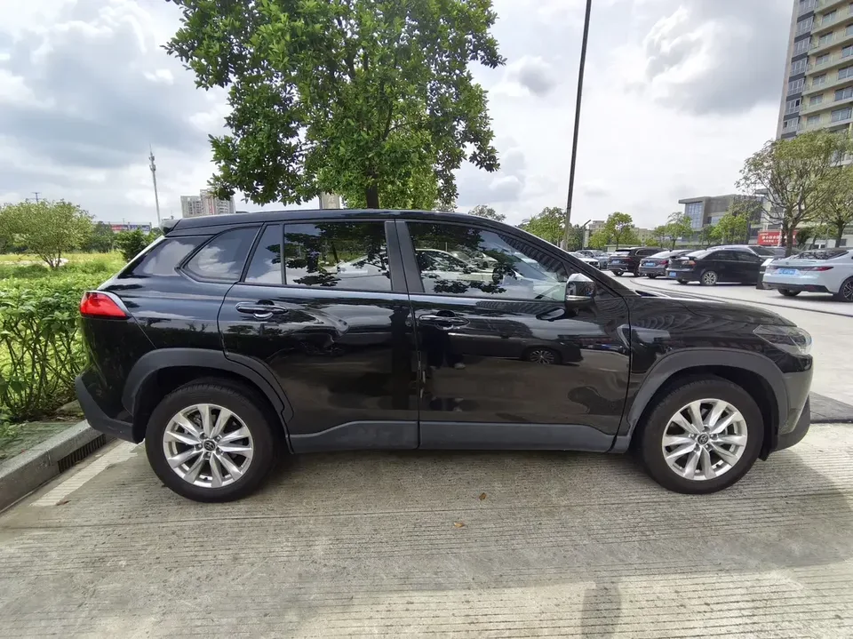 Toyota CorollaCross Corolla Sharp 2024 2.0L CVT Pioneer Edition 2025 — thumbnail 2