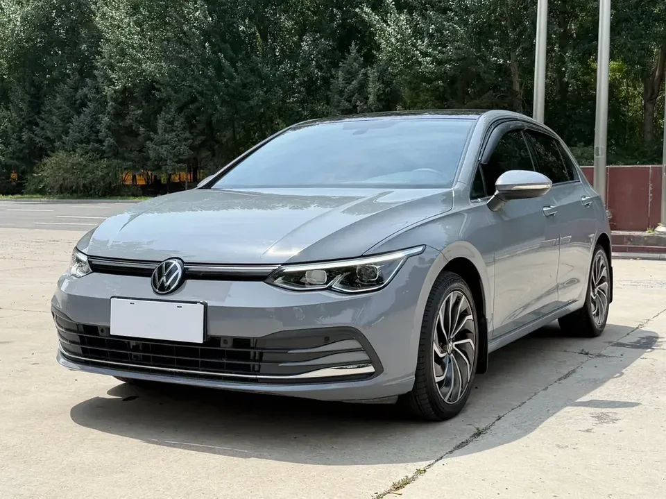 Volkswagen Golf golf 2021 280TSI DSG R-Line 2023 — photo 1, buy with delivery to Moscow