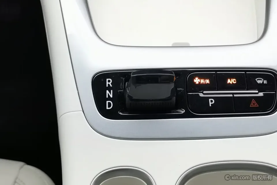 Geely Star Wish Star Wish 2025 UP 410km Explorer Edition 2025 — thumbnail 3