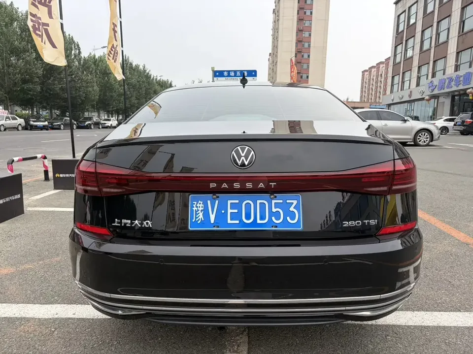 Volkswagen Passat Passat 2023 Modified 280TSI Business Edition 2023 — thumbnail 2