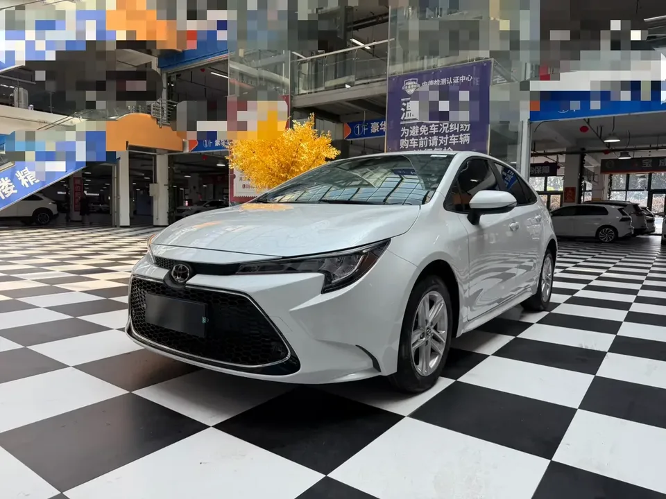 Toyota Levin Lei Ling 2022 185T CVT Deluxe Edition 2023 — photo 1, buy with delivery to Moscow
