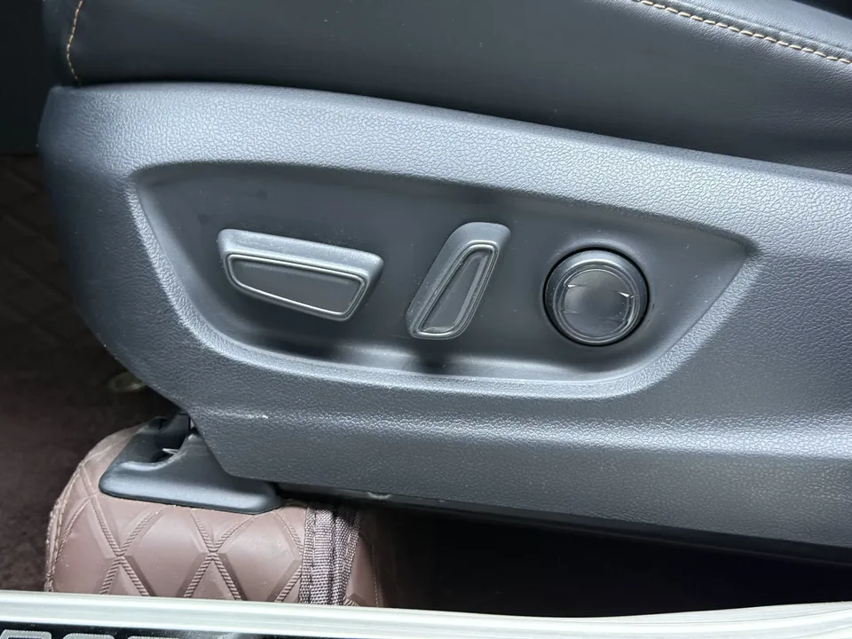 Toyota CorollaCross Corolla Sharp 2026 2.0L CVT Elite Edition 2026 — thumbnail 3