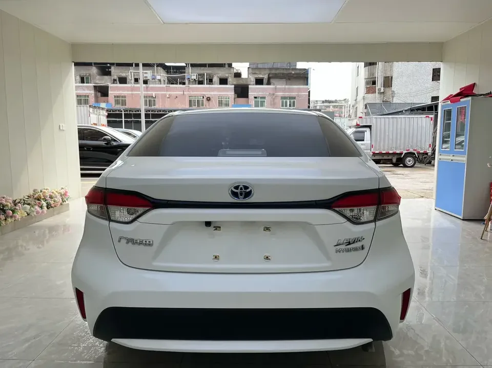 Toyota Levin Lei Ling 2022 Dual Engine 1.8H E-CVT Leading Edition 2022 — thumbnail 2