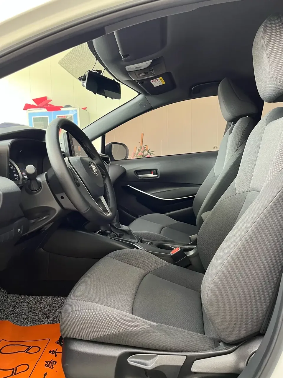 Toyota Levin Lei Ling 2022 Dual Engine 1.8H E-CVT Leading Edition 2022 — thumbnail 3