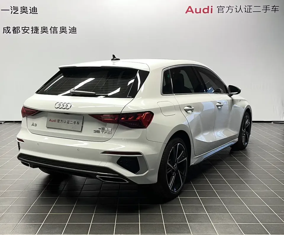 Audi A3 Audi A3 2023 Sportback 35 TFSI facelift: stylish and sporty 2024 — миниатюра 5