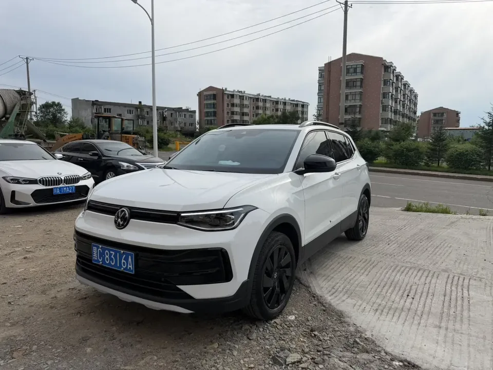 Volkswagen Tharu tuyue 2026 New 1.5L Ruixiang Edition 2026 — photo 1, buy with delivery to Moscow