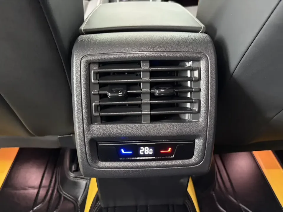 Volkswagen Golf golf 2023 280TSI DSG R-Line Lite 2023 — thumbnail 2