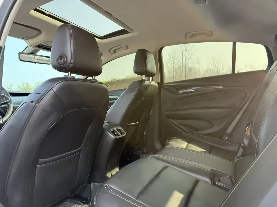 Buick Majesty Majesty 2023 552T Smart 2024 — thumbnail 3