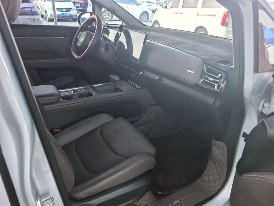 Wuling Starlight 730 Starlight 730 2025 1.5T CVT Elite 2025 — thumbnail 5