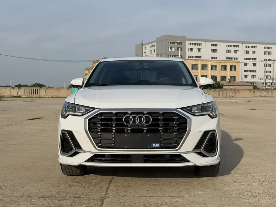 Audi Q3 Audi Q3 2022 35 TFSI Progressive Dynamic 2022 — photo 1, buy with delivery to Moscow