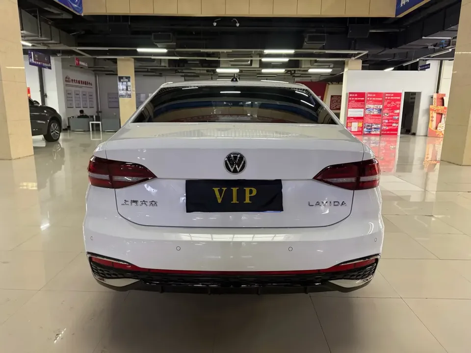 Volkswagen Lavida Lavida 2023 1.5L Automatic Fully Edition 2024 — thumbnail 2