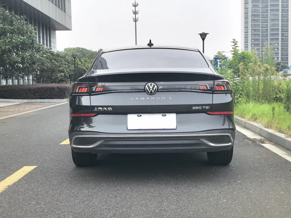 Volkswagen Lamando Lingdu 2022 Lingdu L 280TSI DSG Cool Edition 2022 — миниатюра 2