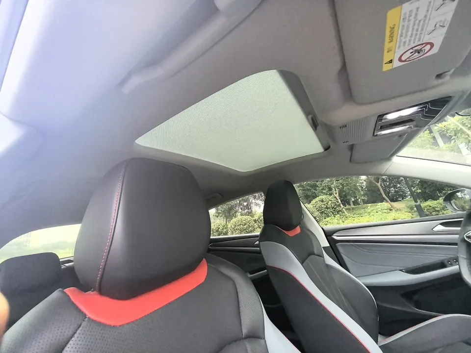Volkswagen Lamando Lingdu 2022 Lingdu L 280TSI DSG Cool Edition 2022 — миниатюра 4