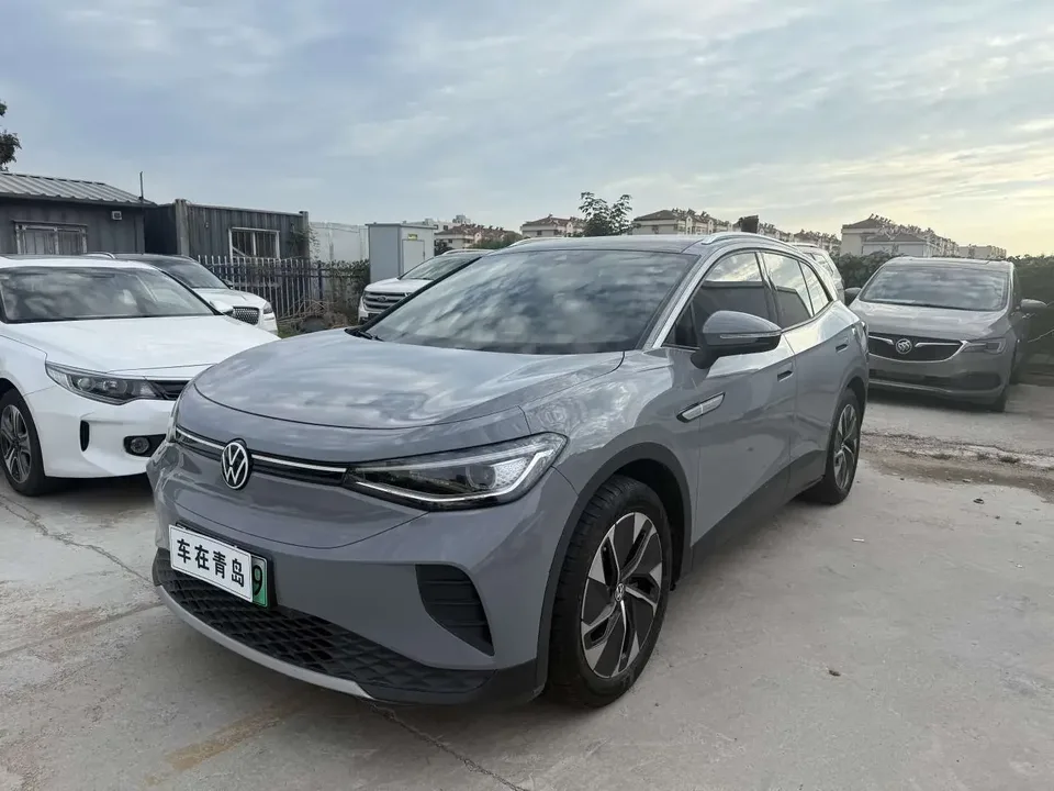 Volkswagen ID.4 Crozz ID.4 CROZZ 2022 Standard battery life PURE version 2023 — фото 1, купить с доставкой в Москву