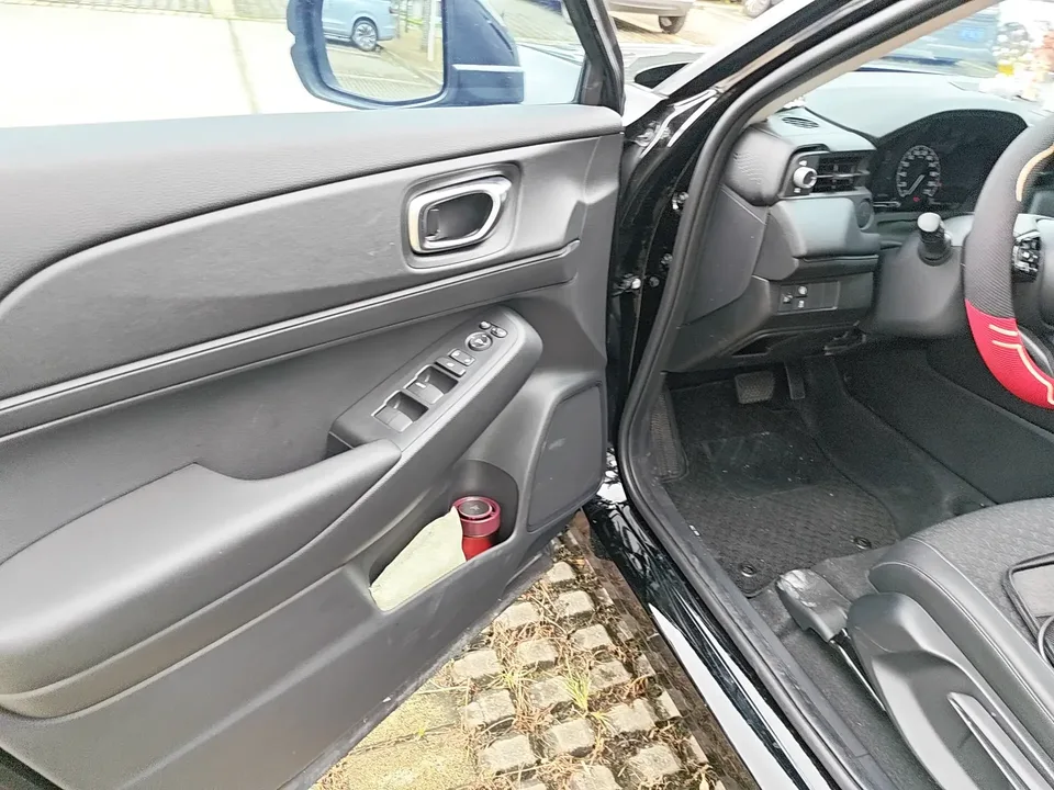 Honda WR-V HondaXR-V 2024 1.5L CVT Hot Edition 2026 — thumbnail 5