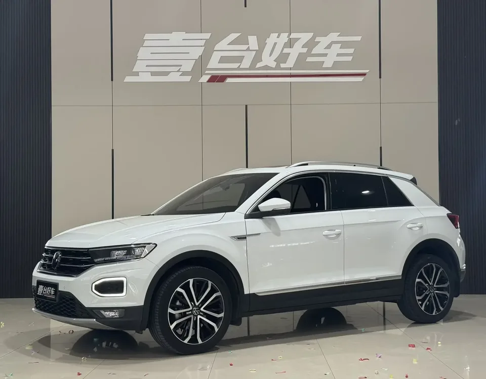 Volkswagen T-Roc TANG 2022 280TSI DSG 2WD Comfort PLUS 2023 — photo 1, buy with delivery to Moscow