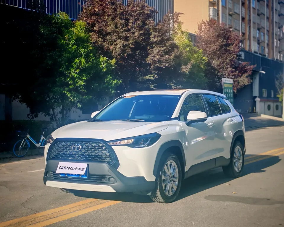 Toyota CorollaCross Corolla Sharp 2023 2.0L CVT Deluxe Edition 2024 — photo 1, buy with delivery to Moscow