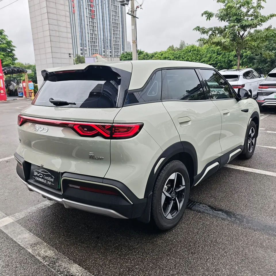 BYD Yuan Up Yuan UP 2025 401KM Leading Type 2024 — thumbnail 4