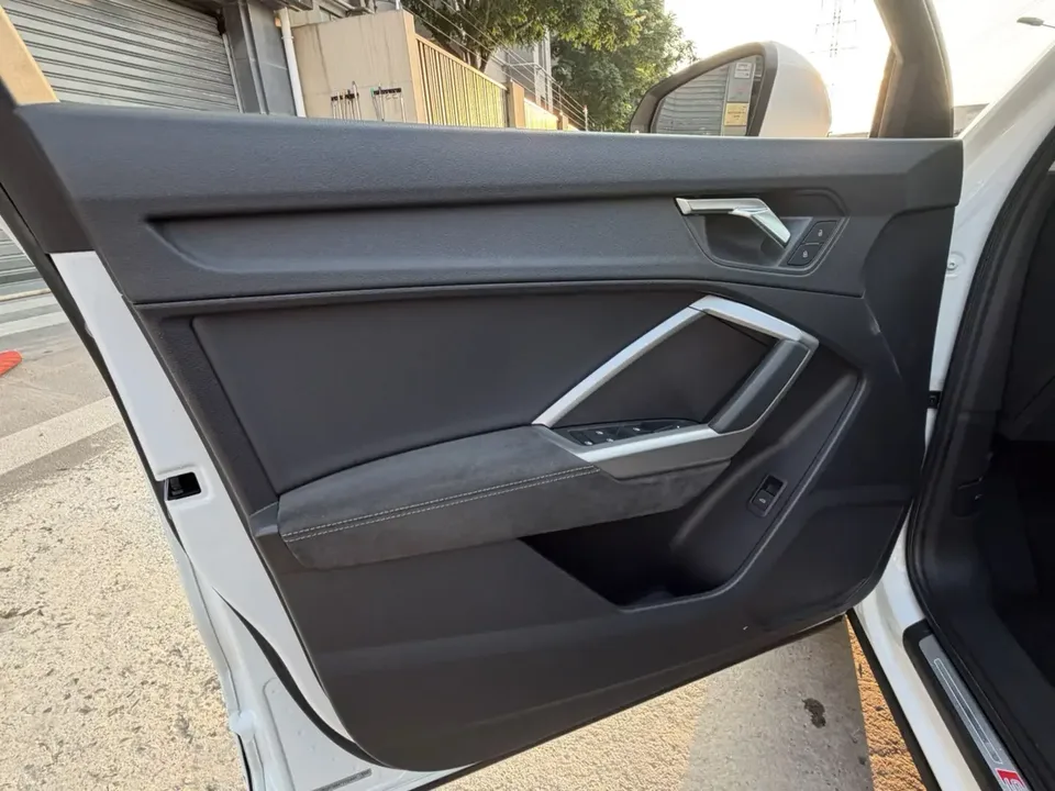 Audi Q3 Audi Q3 2022 35 TFSI Stylish Dynamic 2022 — thumbnail 3