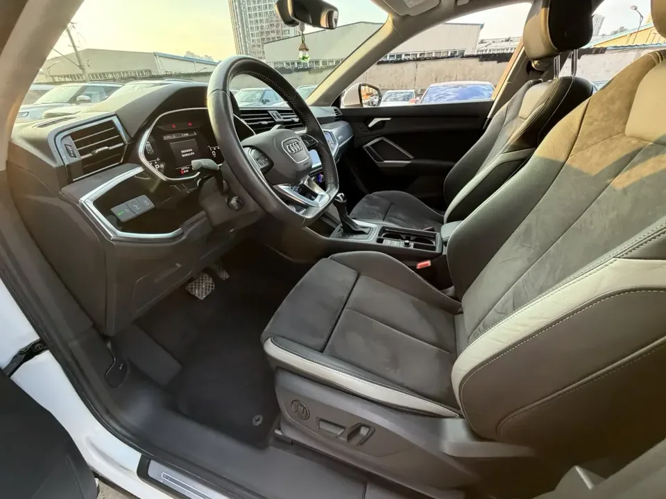 Audi Q3 Audi Q3 2022 35 TFSI Stylish Dynamic 2022 — thumbnail 4