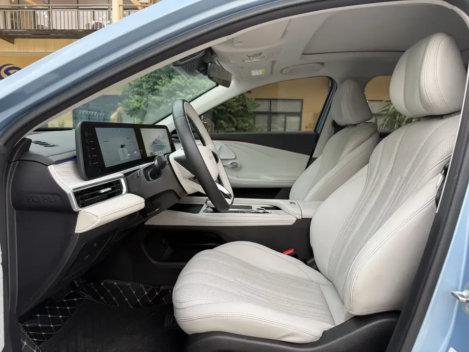 Chery Fengyun A8 Fengyun A8 2024 Yuanhang Edition 127 Deluxe 2024 — thumbnail 4