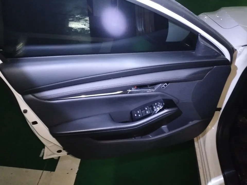Mazda Axela Mazda3 Angkesela 2021 2.0L Automatic Elegant Edition 2022 — thumbnail 5
