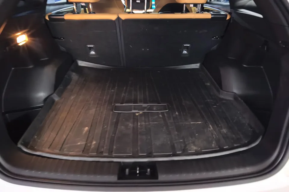 Geely Galaxy L7 Galaxy L7 2024 1.5T DHT 115km PLUS Longteng Edition 2024 — thumbnail 5