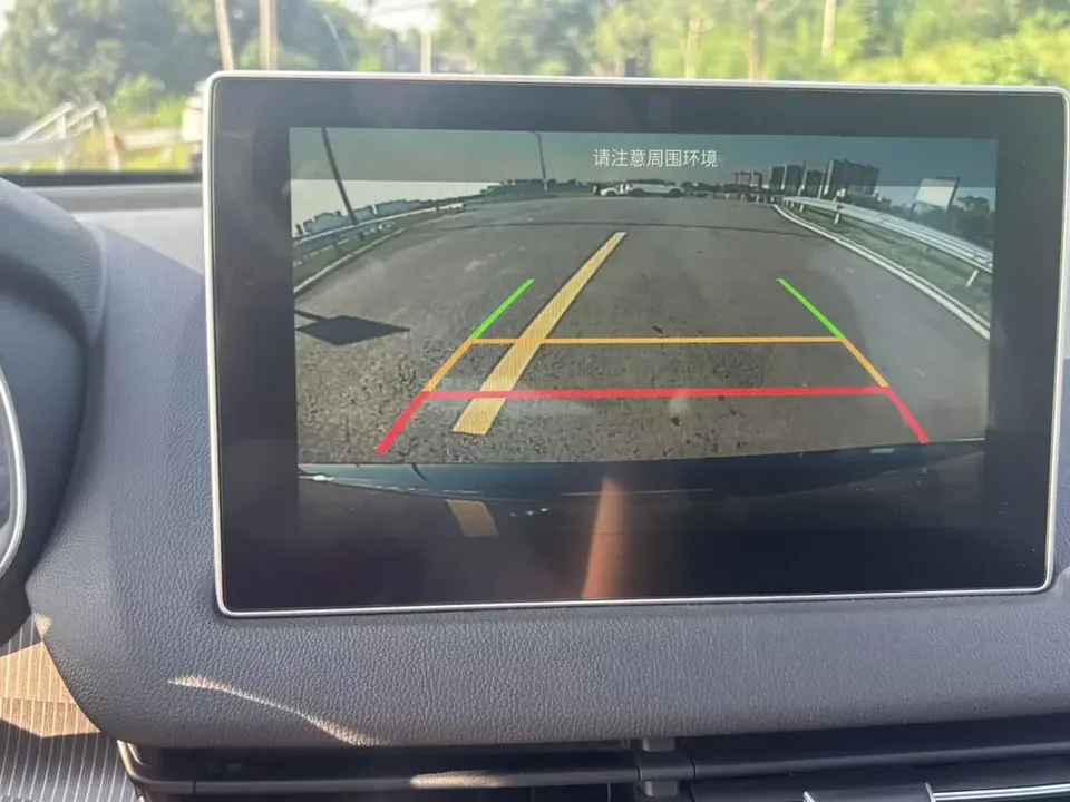 Hongqi E-QM5 Hongqi E-QM5 2022 Charging 431km LeXiang Edition 5-seater 2023 — thumbnail 3