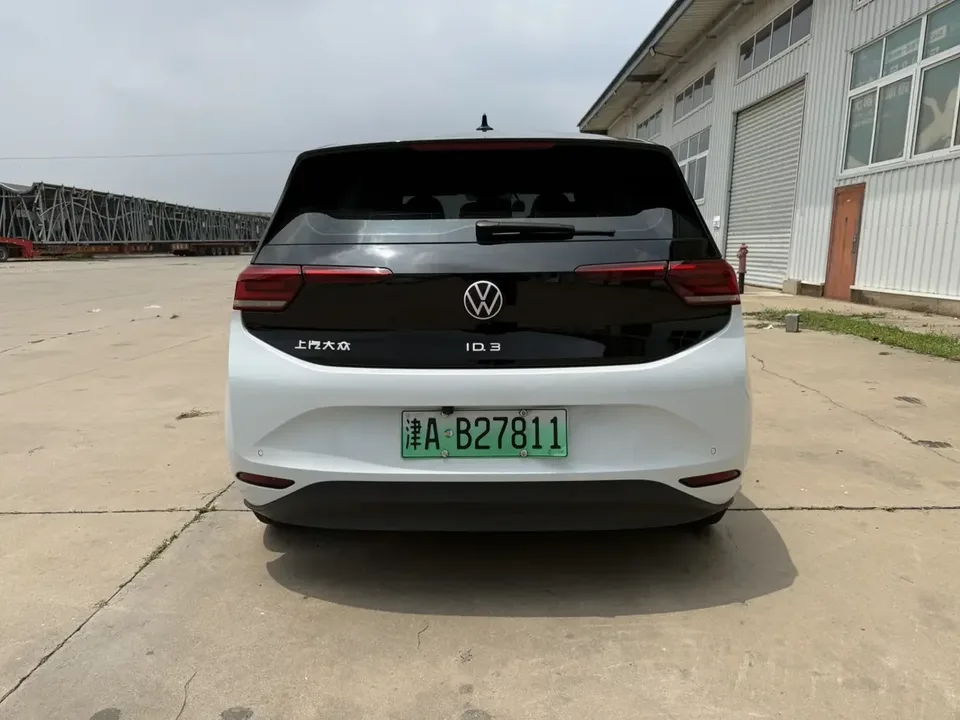 Volkswagen ID.3 Volkswagen ID.3 2023 Upgraded Pure Smart Edition 2024 — thumbnail 2