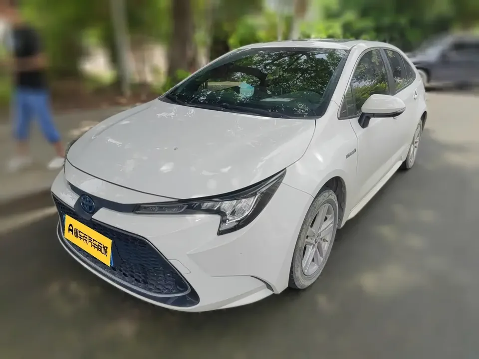 Toyota Levin Lei Ling 2022 Dual Engine 1.8H E-CVT Deluxe Edition 2022 — photo 1, buy with delivery to Moscow
