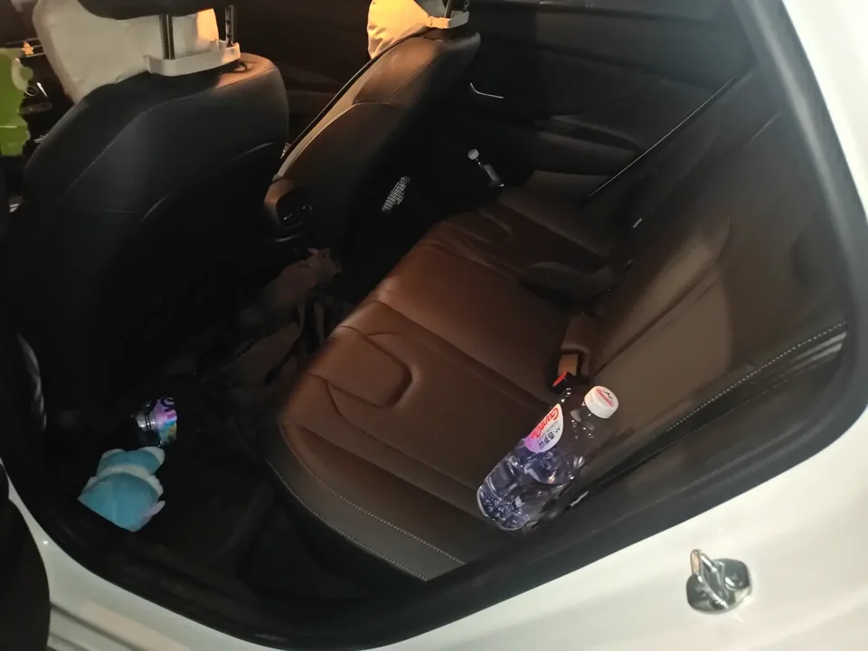 Hyundai Elantra Elantra 2023 1.5L CVT LUX Premium Edition 2024 — thumbnail 3