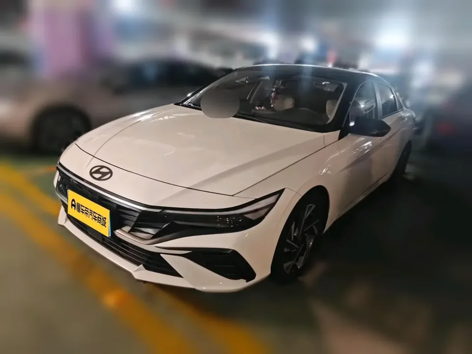Hyundai Elantra Elantra 2023 1.5L CVT LUX Premium Edition 2024 — photo 1, buy with delivery to Moscow