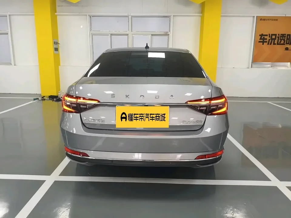 Skoda Superb Speedy 2023 Modified TSI280 DSG Premium Edition 2023 — thumbnail 2